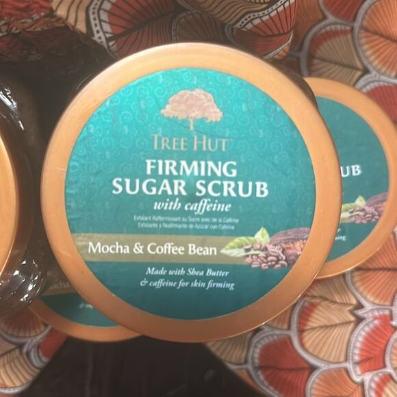 TREE HUT FIRMING MOCHA AND COFFEE BEAN SUGAR SCRUB WITH CAFFEINE - Picture 4 of 6